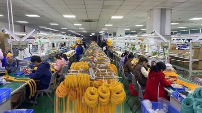 Shenzhen Chuanglixun Optoelectronic Equipment Co., Ltd. ligne de production en usine