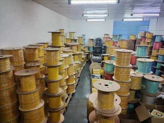 Câble à fibre optique LSZH jaune 1 conducteur pour des connexions fiables et constantes