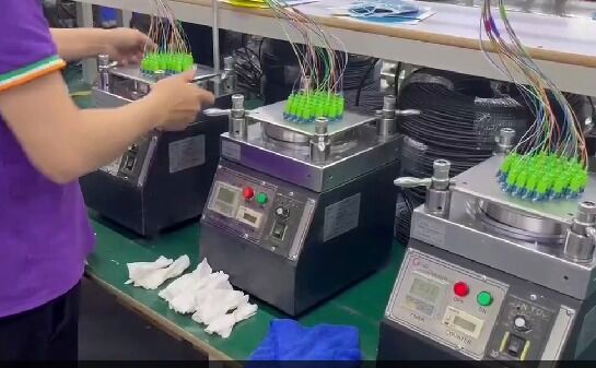 Jig de polissage en fibre optique à 48 ports LC PC avec acier inoxydable trempé pour le meulage à haut rendement