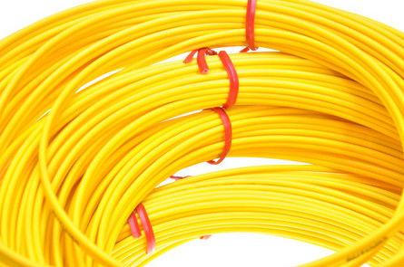 Câble optique à un noyau G652 de corde de correction de fibre de mode unitaire