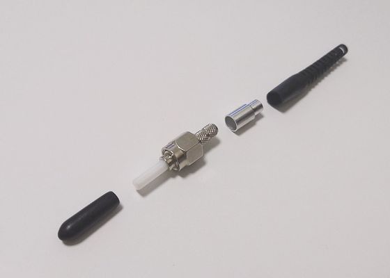 Correction de fibre de l'industrie médicale RPA UPC attacher des connecteurs avec l'olive en métal