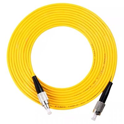 FC UPC à la correction optique de fibre de PC de FC attachent 9/125 2,0 3.0mm anti câble de rejet recto