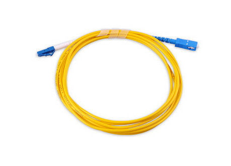 Pullover de LAN Single Mode Optical Fiber, corde de correction de fibre de Sc LC d'équipement de test